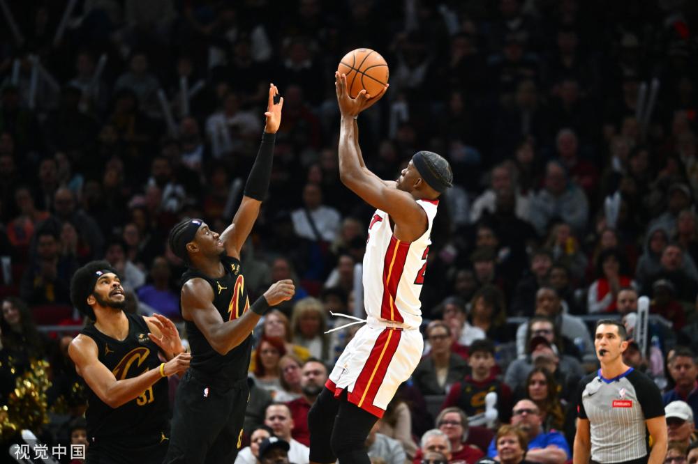 也折射出曼 也折射出曼