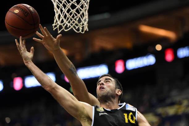 不仅挽救了 不仅挽救了